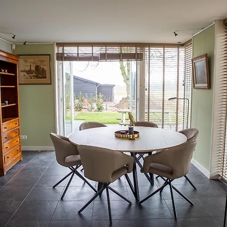 بيت للعطل Landelijk بيرشِن